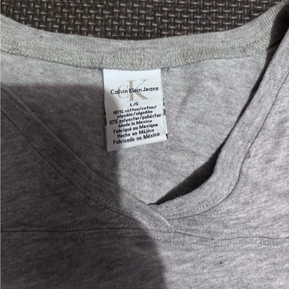 Calvin Klein Jeans Heather Gray long sleeve T shirt - Picture 3 of 4